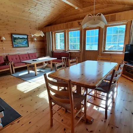 Cottage Ropeid